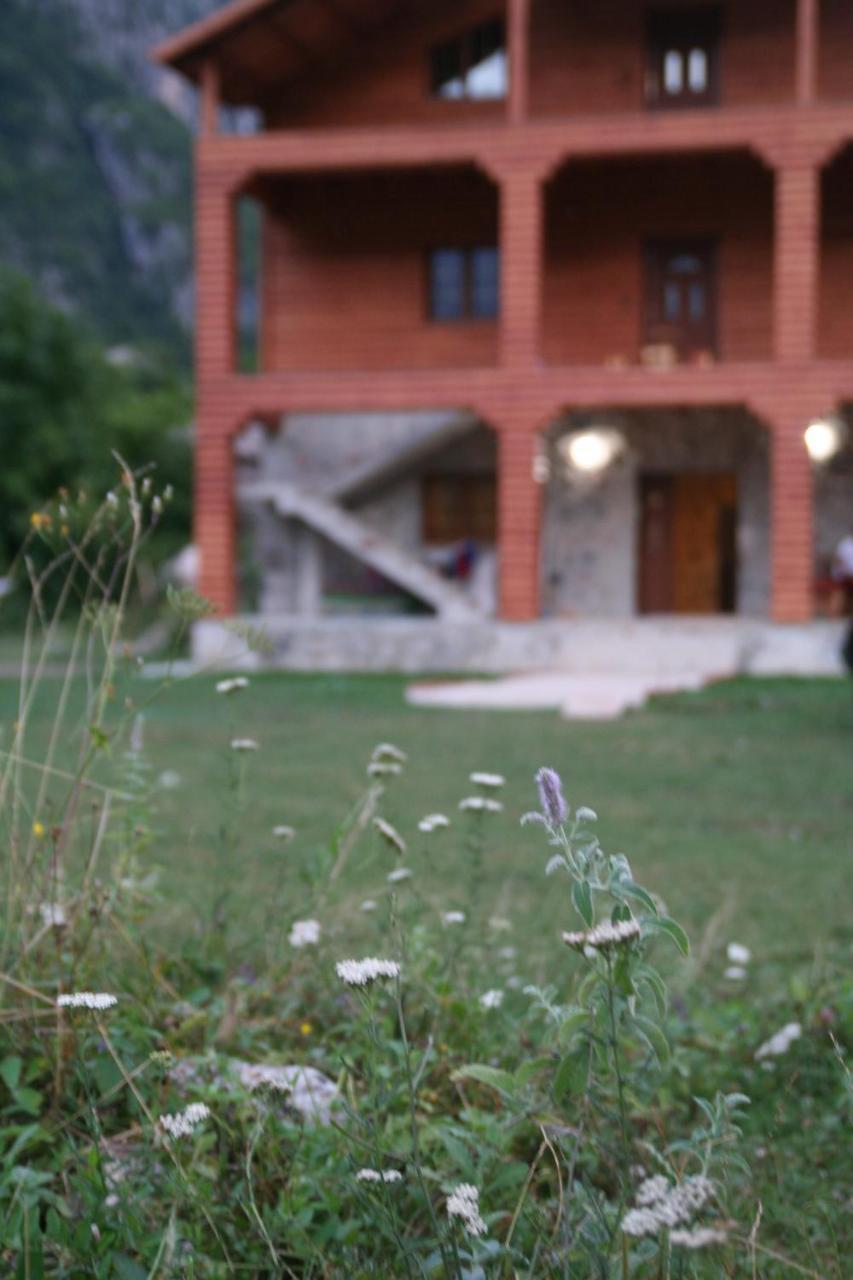 Hotel Bujtina Dreni Theth Exteriér fotografie